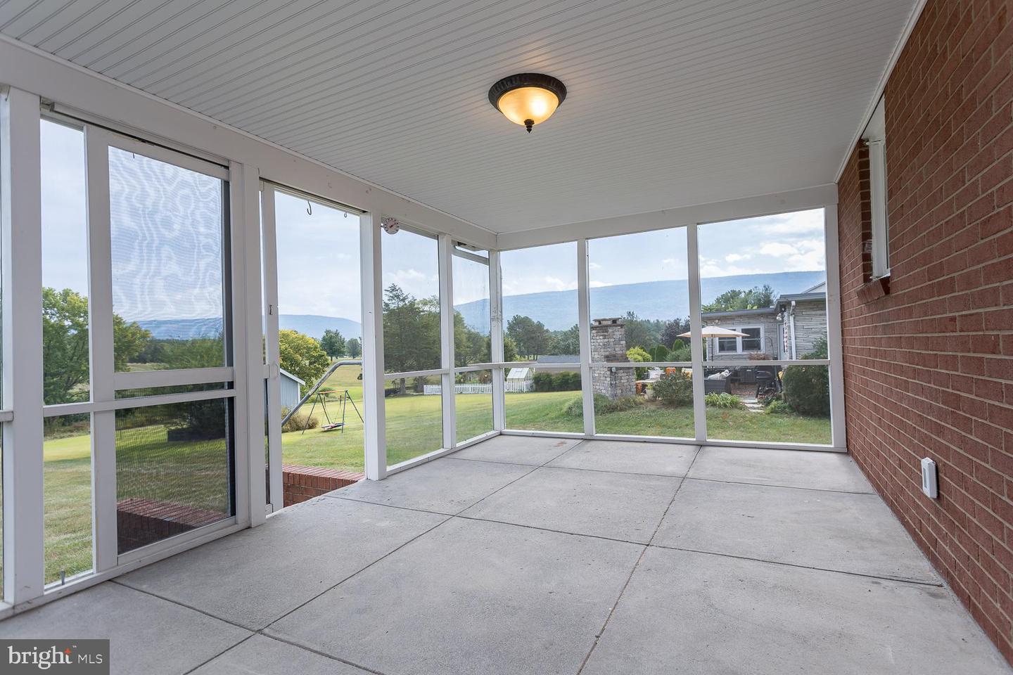 248 SHENVALEE DR, NEW MARKET, Virginia 22844, 4 Bedrooms Bedrooms, ,2 BathroomsBathrooms,Residential,For sale,248 SHENVALEE DR,VASH2013218 MLS # VASH2013218