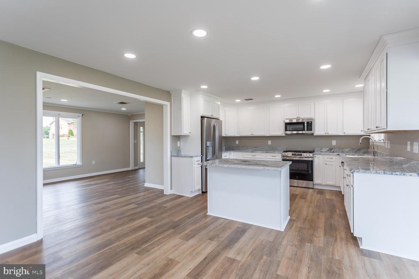 248 SHENVALEE DR, NEW MARKET, Virginia 22844, 4 Bedrooms Bedrooms, ,2 BathroomsBathrooms,Residential,For sale,248 SHENVALEE DR,VASH2013218 MLS # VASH2013218