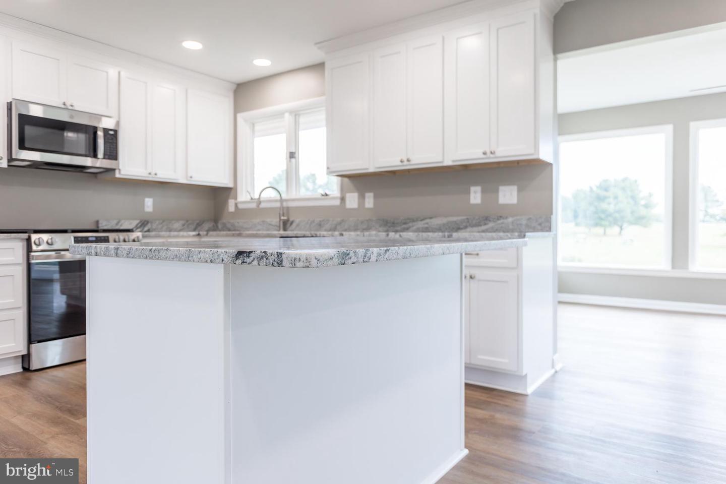 248 SHENVALEE DR, NEW MARKET, Virginia 22844, 4 Bedrooms Bedrooms, ,2 BathroomsBathrooms,Residential,For sale,248 SHENVALEE DR,VASH2013218 MLS # VASH2013218