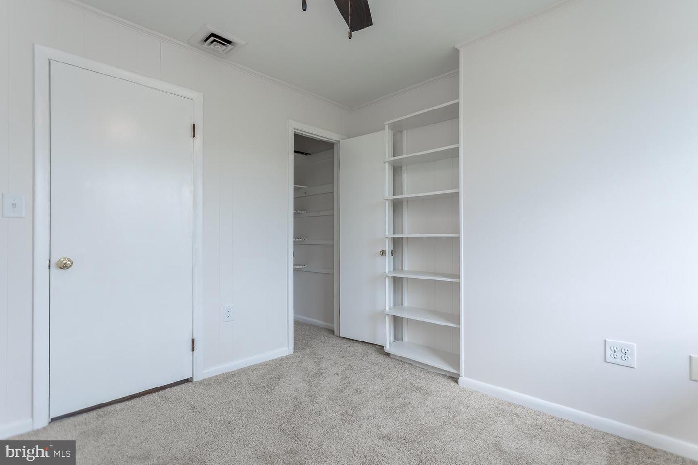 248 SHENVALEE DR, NEW MARKET, Virginia 22844, 4 Bedrooms Bedrooms, ,2 BathroomsBathrooms,Residential,For sale,248 SHENVALEE DR,VASH2013218 MLS # VASH2013218