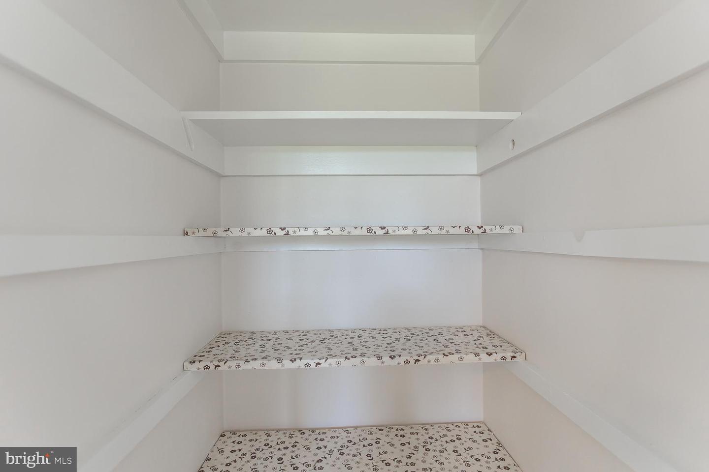 248 SHENVALEE DR, NEW MARKET, Virginia 22844, 4 Bedrooms Bedrooms, ,2 BathroomsBathrooms,Residential,For sale,248 SHENVALEE DR,VASH2013218 MLS # VASH2013218