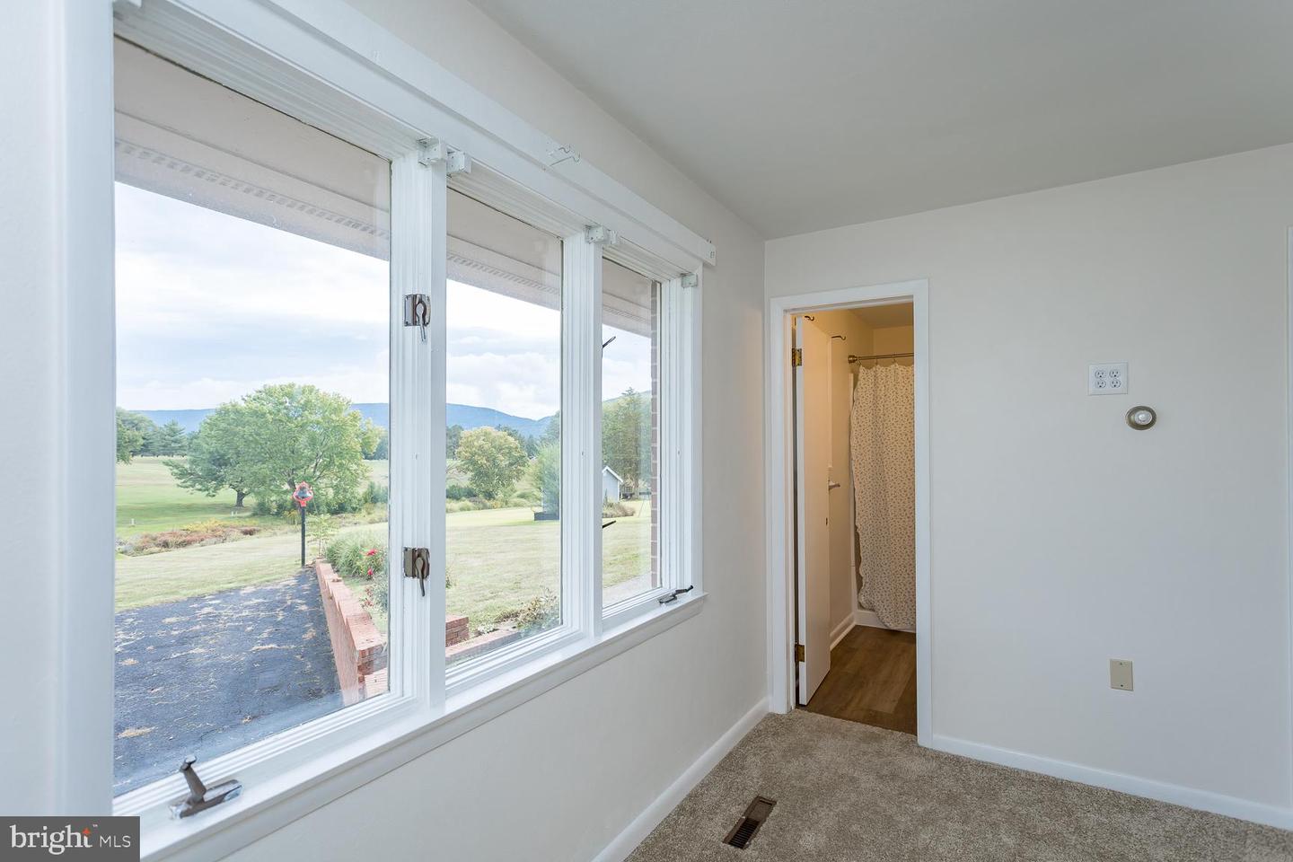 248 SHENVALEE DR, NEW MARKET, Virginia 22844, 4 Bedrooms Bedrooms, ,2 BathroomsBathrooms,Residential,For sale,248 SHENVALEE DR,VASH2013218 MLS # VASH2013218