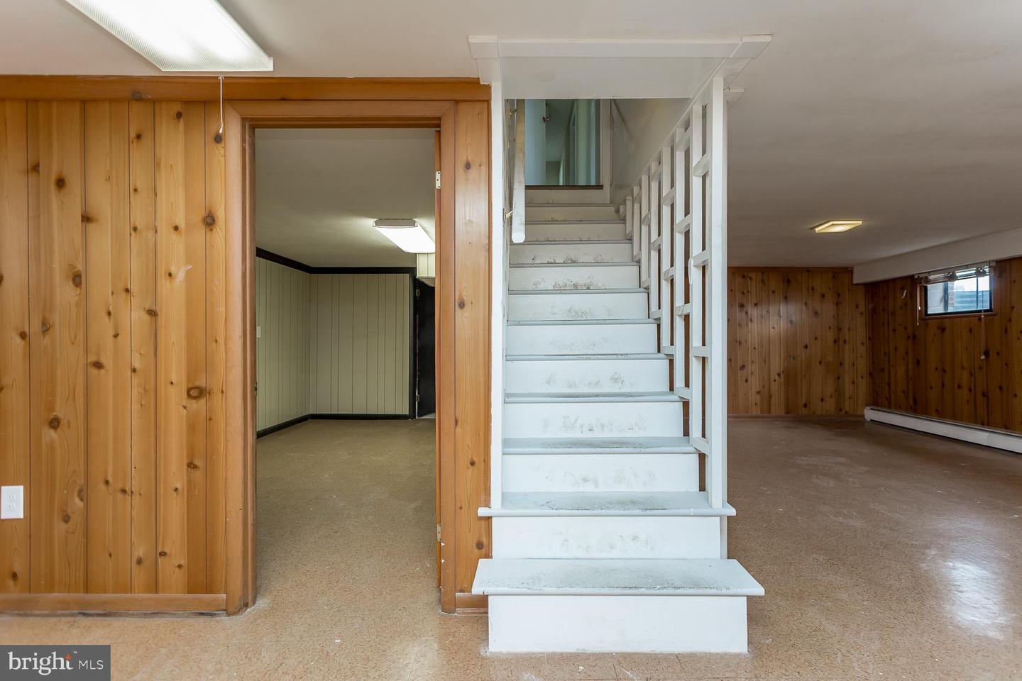 248 SHENVALEE DR, NEW MARKET, Virginia 22844, 4 Bedrooms Bedrooms, ,2 BathroomsBathrooms,Residential,For sale,248 SHENVALEE DR,VASH2013218 MLS # VASH2013218