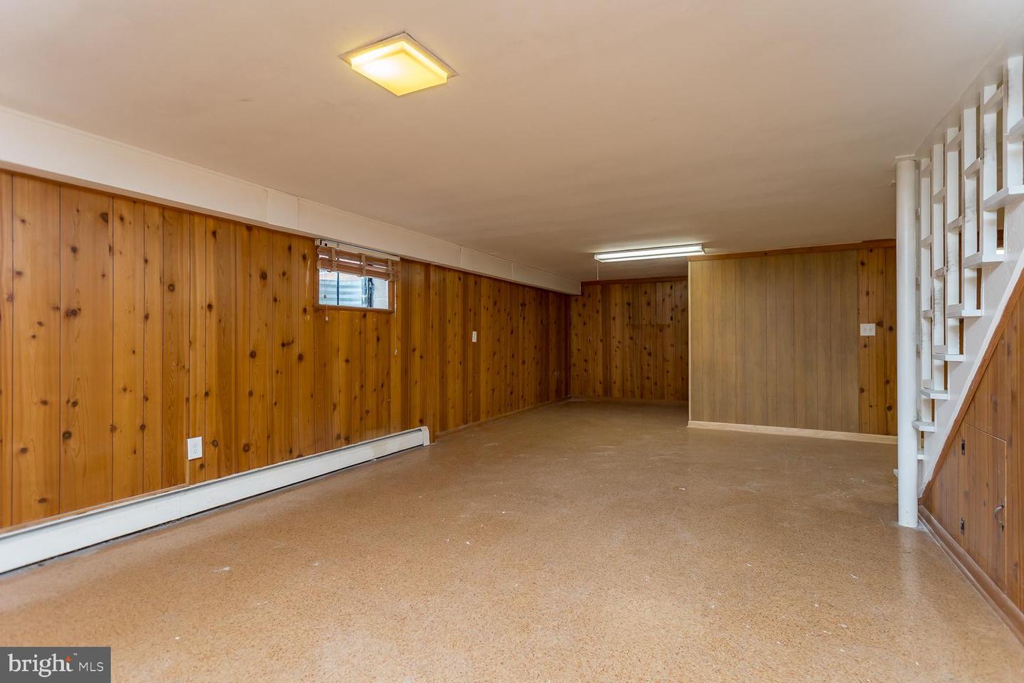 248 SHENVALEE DR, NEW MARKET, Virginia 22844, 4 Bedrooms Bedrooms, ,2 BathroomsBathrooms,Residential,For sale,248 SHENVALEE DR,VASH2013218 MLS # VASH2013218