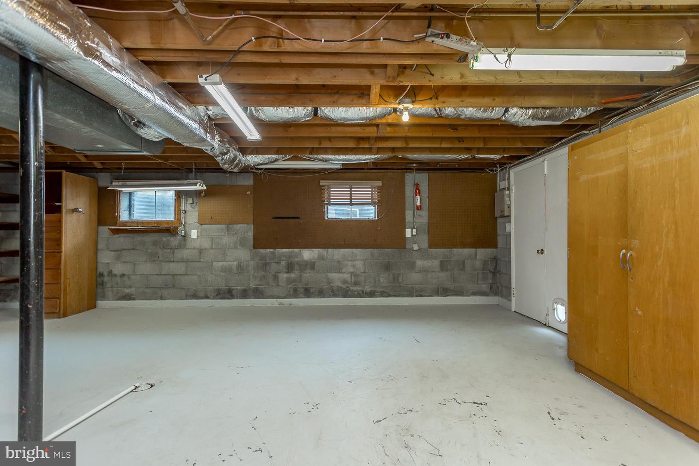 248 SHENVALEE DR, NEW MARKET, Virginia 22844, 4 Bedrooms Bedrooms, ,2 BathroomsBathrooms,Residential,For sale,248 SHENVALEE DR,VASH2013218 MLS # VASH2013218