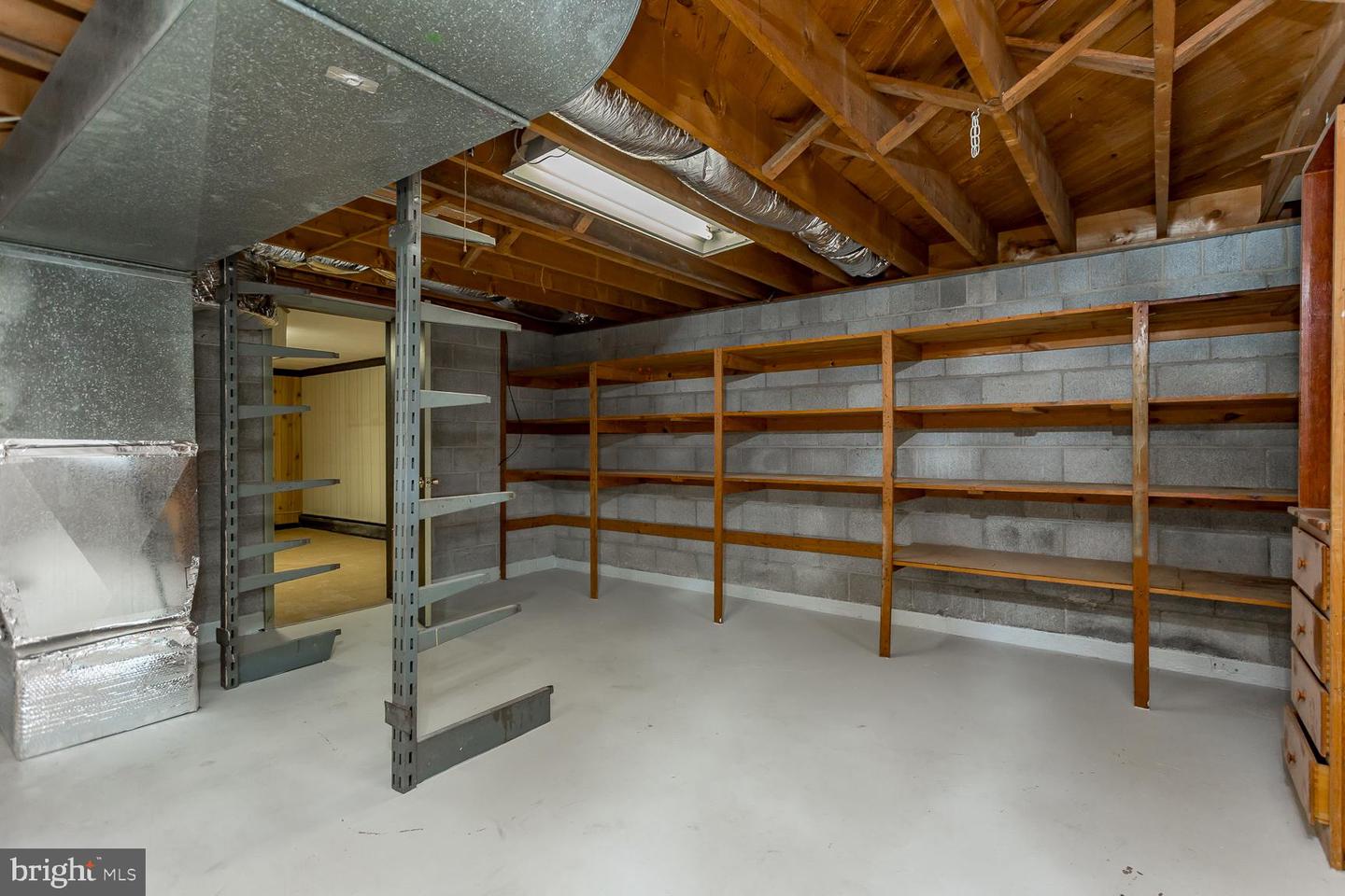 248 SHENVALEE DR, NEW MARKET, Virginia 22844, 4 Bedrooms Bedrooms, ,2 BathroomsBathrooms,Residential,For sale,248 SHENVALEE DR,VASH2013218 MLS # VASH2013218