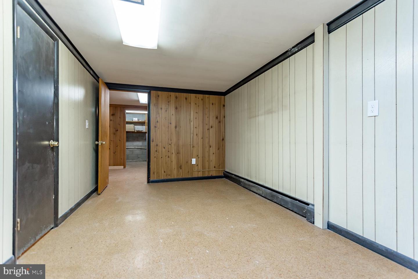 248 SHENVALEE DR, NEW MARKET, Virginia 22844, 4 Bedrooms Bedrooms, ,2 BathroomsBathrooms,Residential,For sale,248 SHENVALEE DR,VASH2013218 MLS # VASH2013218