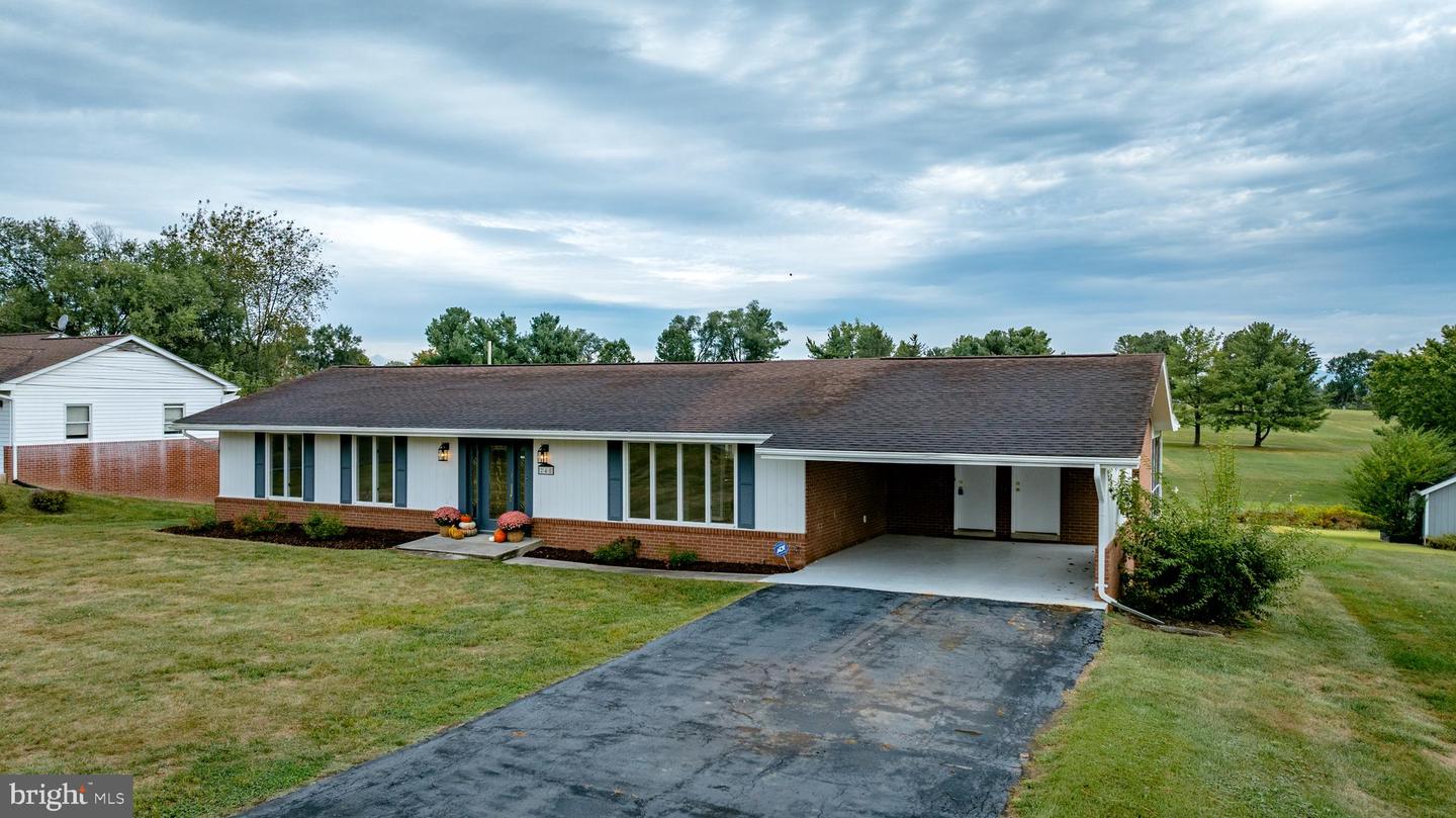 248 SHENVALEE DR, NEW MARKET, Virginia 22844, 4 Bedrooms Bedrooms, ,2 BathroomsBathrooms,Residential,For sale,248 SHENVALEE DR,VASH2013218 MLS # VASH2013218