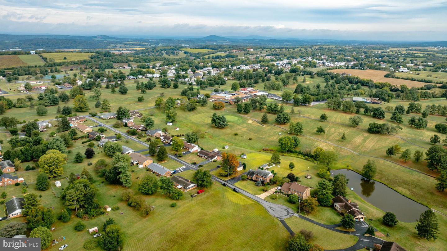 248 SHENVALEE DR, NEW MARKET, Virginia 22844, 4 Bedrooms Bedrooms, ,2 BathroomsBathrooms,Residential,For sale,248 SHENVALEE DR,VASH2013218 MLS # VASH2013218