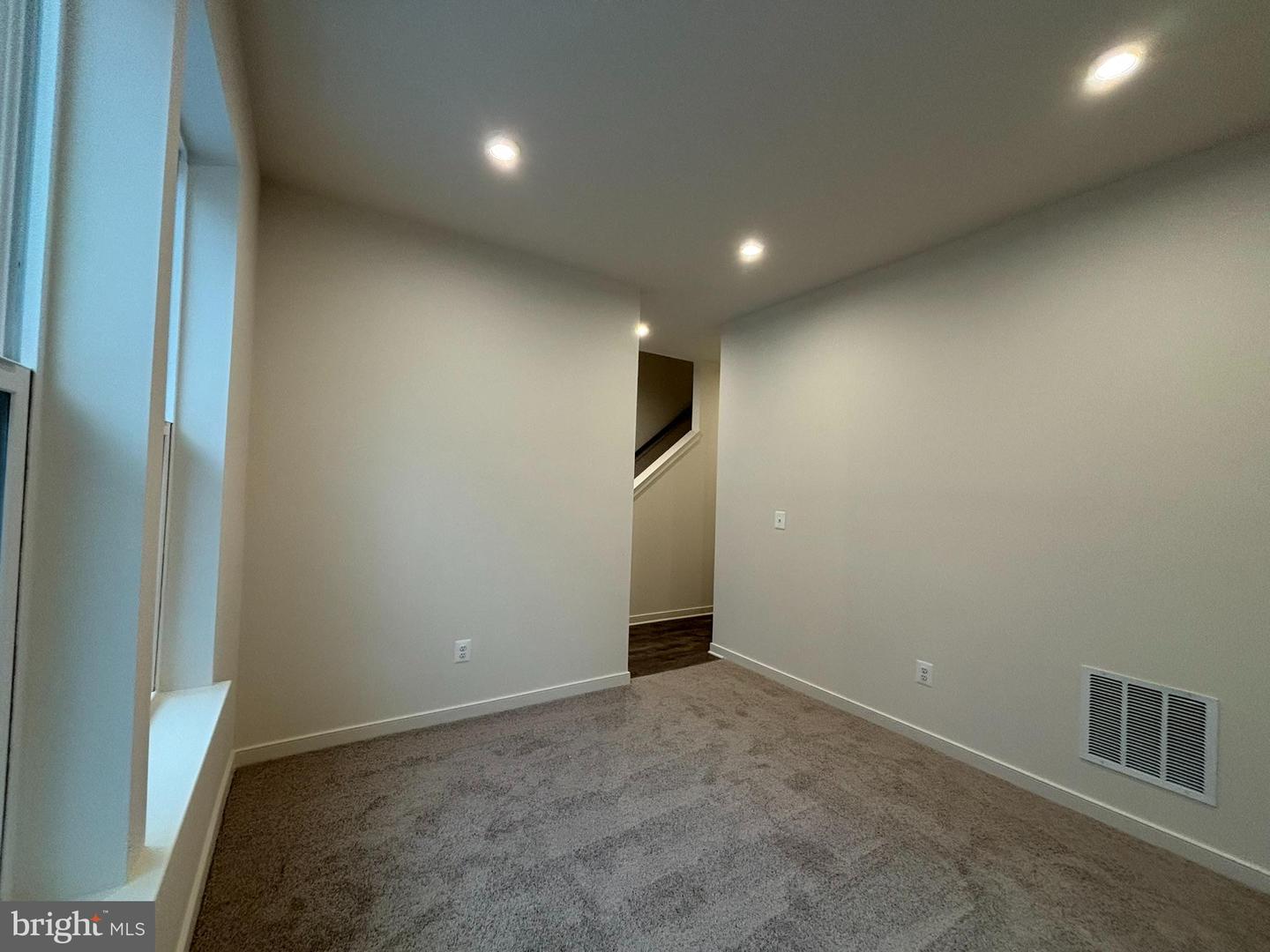 17954 ALICIA AVE, DUMFRIES, Virginia 22026, 3 Bedrooms Bedrooms, ,3 BathroomsBathrooms,Residential,For sale,17954 ALICIA AVE,VAPW2109264 MLS # VAPW2109264 17954 ALICIA AVE, DUMFRIES, Virginia 22026, 3 Bedrooms Bedrooms, ,3 BathroomsBathrooms,Residential,For sale,17954 ALICIA AVE,VAPW2109264 MLS # VAPW2109264