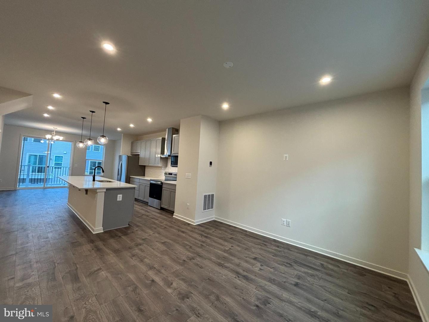 17954 ALICIA AVE, DUMFRIES, Virginia 22026, 3 Bedrooms Bedrooms, ,3 BathroomsBathrooms,Residential,For sale,17954 ALICIA AVE,VAPW2109264 MLS # VAPW2109264 17954 ALICIA AVE, DUMFRIES, Virginia 22026, 3 Bedrooms Bedrooms, ,3 BathroomsBathrooms,Residential,For sale,17954 ALICIA AVE,VAPW2109264 MLS # VAPW2109264