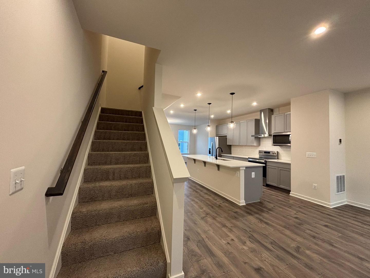 17954 ALICIA AVE, DUMFRIES, Virginia 22026, 3 Bedrooms Bedrooms, ,3 BathroomsBathrooms,Residential,For sale,17954 ALICIA AVE,VAPW2109264 MLS # VAPW2109264 17954 ALICIA AVE, DUMFRIES, Virginia 22026, 3 Bedrooms Bedrooms, ,3 BathroomsBathrooms,Residential,For sale,17954 ALICIA AVE,VAPW2109264 MLS # VAPW2109264