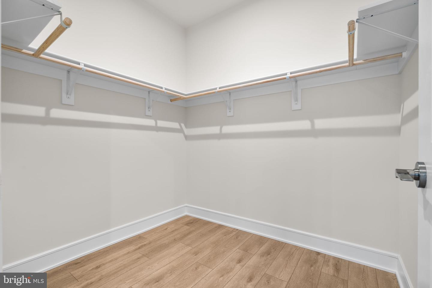 23021 BLUE EAGLE TER, ASHBURN, Virginia 20148, 4 Bedrooms Bedrooms, ,4 BathroomsBathrooms,Residential,For sale,23021 BLUE EAGLE TER,VALO2112474 MLS # VALO2112474