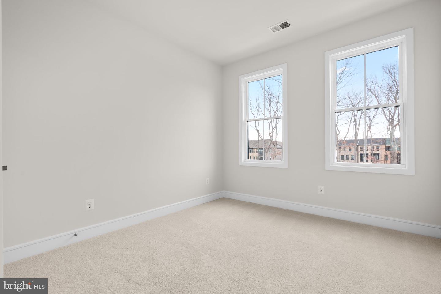 23021 BLUE EAGLE TER, ASHBURN, Virginia 20148, 4 Bedrooms Bedrooms, ,4 BathroomsBathrooms,Residential,For sale,23021 BLUE EAGLE TER,VALO2112474 MLS # VALO2112474