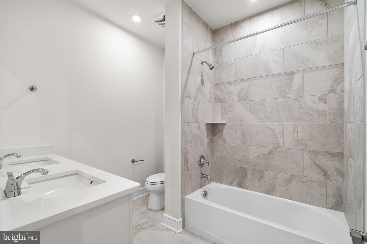 23021 BLUE EAGLE TER, ASHBURN, Virginia 20148, 4 Bedrooms Bedrooms, ,4 BathroomsBathrooms,Residential,For sale,23021 BLUE EAGLE TER,VALO2112474 MLS # VALO2112474