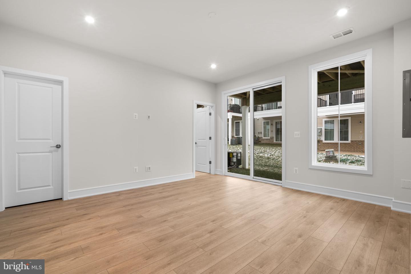 23021 BLUE EAGLE TER, ASHBURN, Virginia 20148, 4 Bedrooms Bedrooms, ,4 BathroomsBathrooms,Residential,For sale,23021 BLUE EAGLE TER,VALO2112474 MLS # VALO2112474