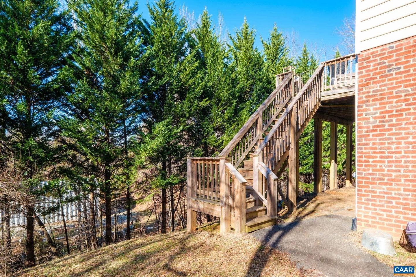 3158 SAGEBRUSH CT, CHARLOTTESVILLE, Virginia 22911, 4 Bedrooms Bedrooms, ,2 BathroomsBathrooms,Residential,For sale,3158 SAGEBRUSH CT,671896 MLS # 671896