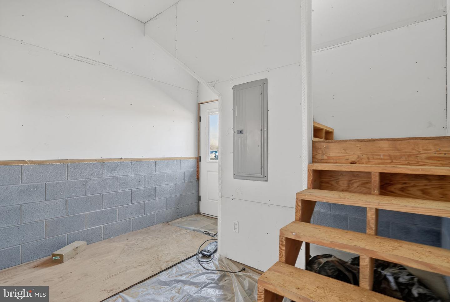 8005 HICKMAN FARM RD, WALLOPS ISLAND, Virginia 23337, 3 Bedrooms Bedrooms, ,2 BathroomsBathrooms,Residential,For sale,8005 HICKMAN FARM RD,VAAC2002470 MLS # VAAC2002470