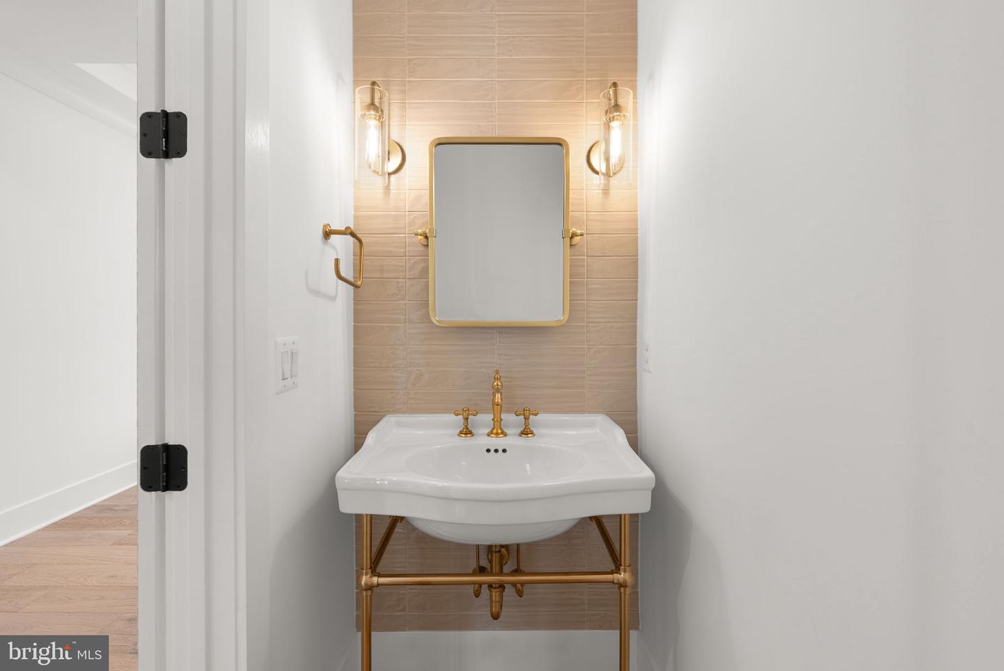 38652 JOHN WOLFORD RD, WATERFORD, Virginia 20197, 5 Bedrooms Bedrooms, ,5 BathroomsBathrooms,Residential,For sale,38652 JOHN WOLFORD RD,VALO2112478 MLS # VALO2112478