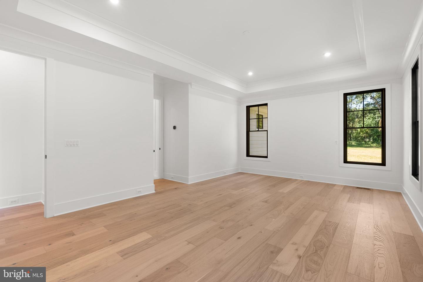 38652 JOHN WOLFORD RD, WATERFORD, Virginia 20197, 5 Bedrooms Bedrooms, ,5 BathroomsBathrooms,Residential,For sale,38652 JOHN WOLFORD RD,VALO2112478 MLS # VALO2112478