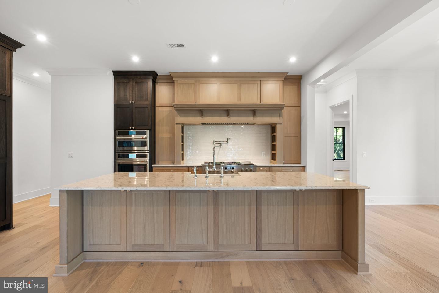 38652 JOHN WOLFORD RD, WATERFORD, Virginia 20197, 5 Bedrooms Bedrooms, ,5 BathroomsBathrooms,Residential,For sale,38652 JOHN WOLFORD RD,VALO2112478 MLS # VALO2112478