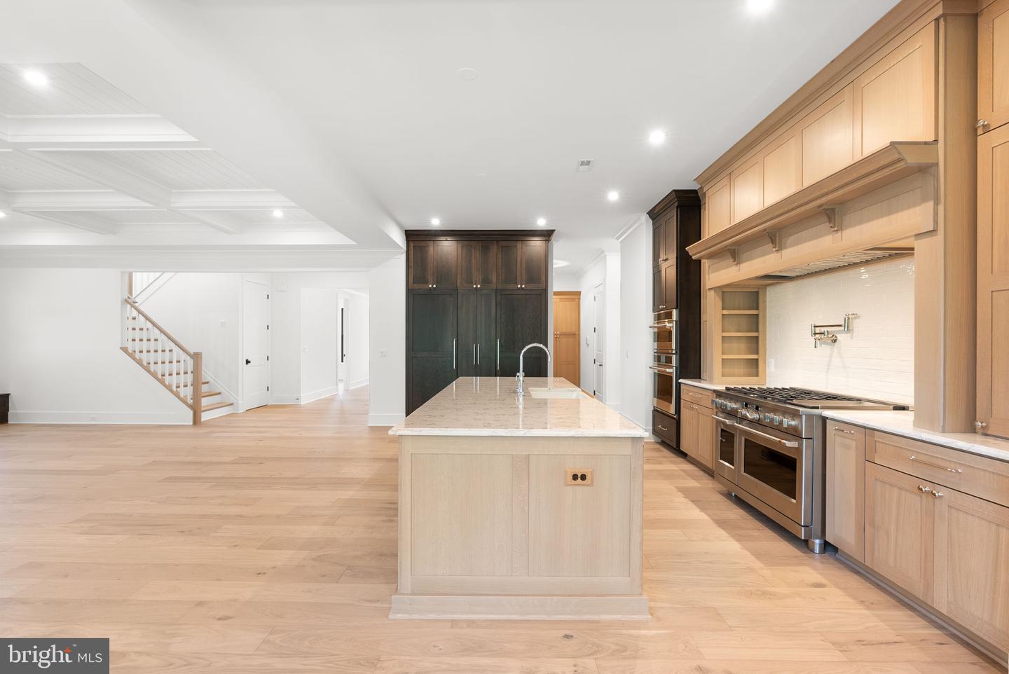 38652 JOHN WOLFORD RD, WATERFORD, Virginia 20197, 5 Bedrooms Bedrooms, ,5 BathroomsBathrooms,Residential,For sale,38652 JOHN WOLFORD RD,VALO2112478 MLS # VALO2112478