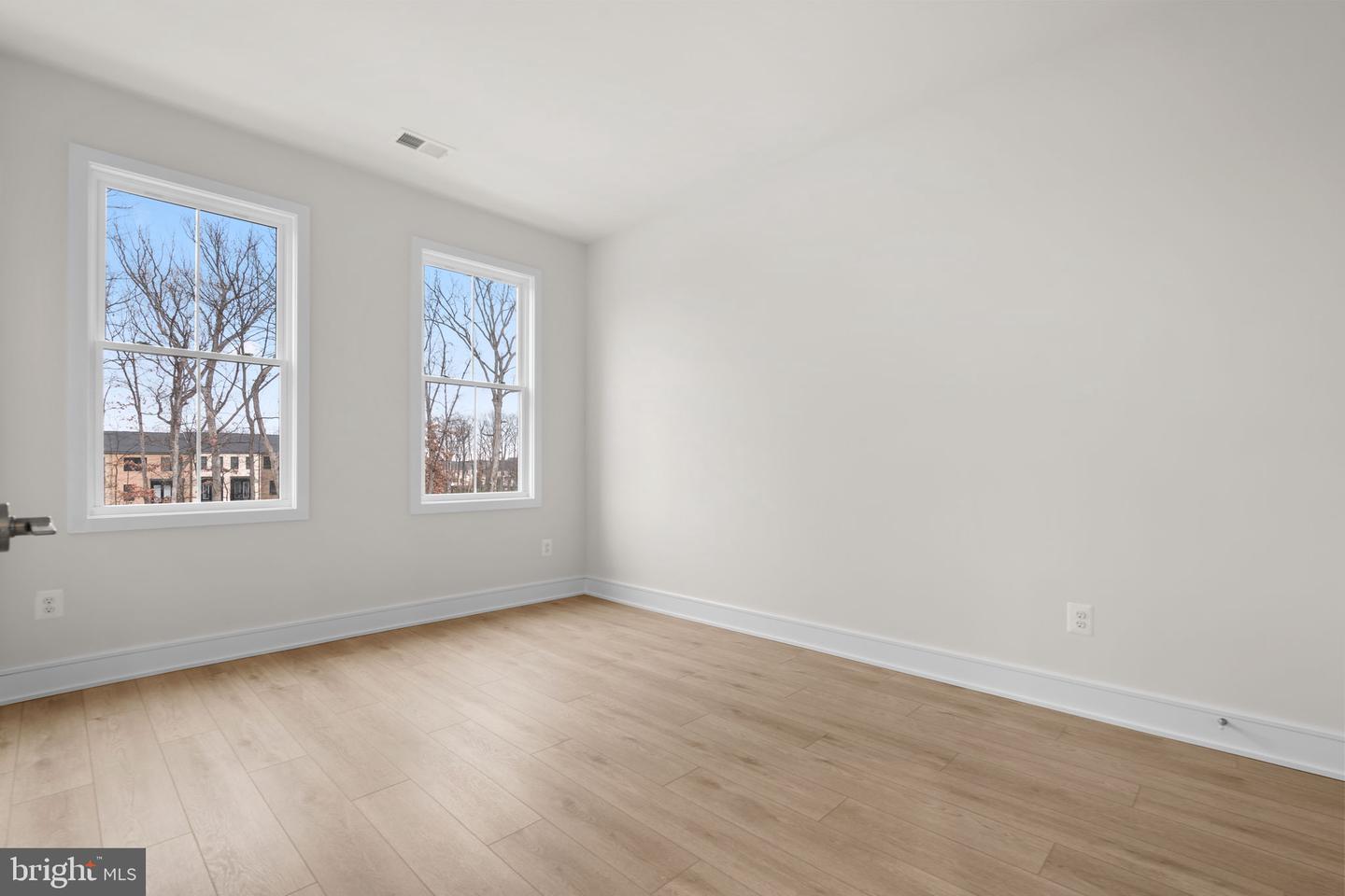 23019 BLUE EAGLE TER, ASHBURN, Virginia 20148, 3 Bedrooms Bedrooms, ,3 BathroomsBathrooms,Residential,For sale,23019 BLUE EAGLE TER,VALO2112486 MLS # VALO2112486