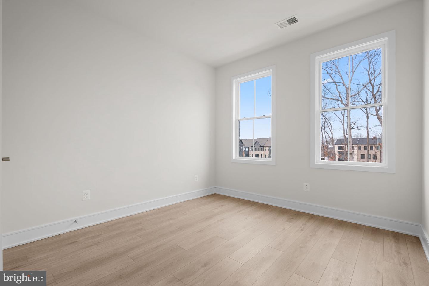 23019 BLUE EAGLE TER, ASHBURN, Virginia 20148, 3 Bedrooms Bedrooms, ,3 BathroomsBathrooms,Residential,For sale,23019 BLUE EAGLE TER,VALO2112486 MLS # VALO2112486