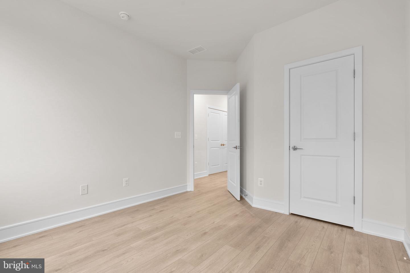 23019 BLUE EAGLE TER, ASHBURN, Virginia 20148, 3 Bedrooms Bedrooms, ,3 BathroomsBathrooms,Residential,For sale,23019 BLUE EAGLE TER,VALO2112486 MLS # VALO2112486