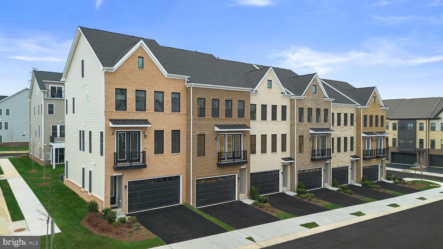 23019 BLUE EAGLE TER, ASHBURN, Virginia 20148, 3 Bedrooms Bedrooms, ,3 BathroomsBathrooms,Residential,For sale,23019 BLUE EAGLE TER,VALO2112486 MLS # VALO2112486