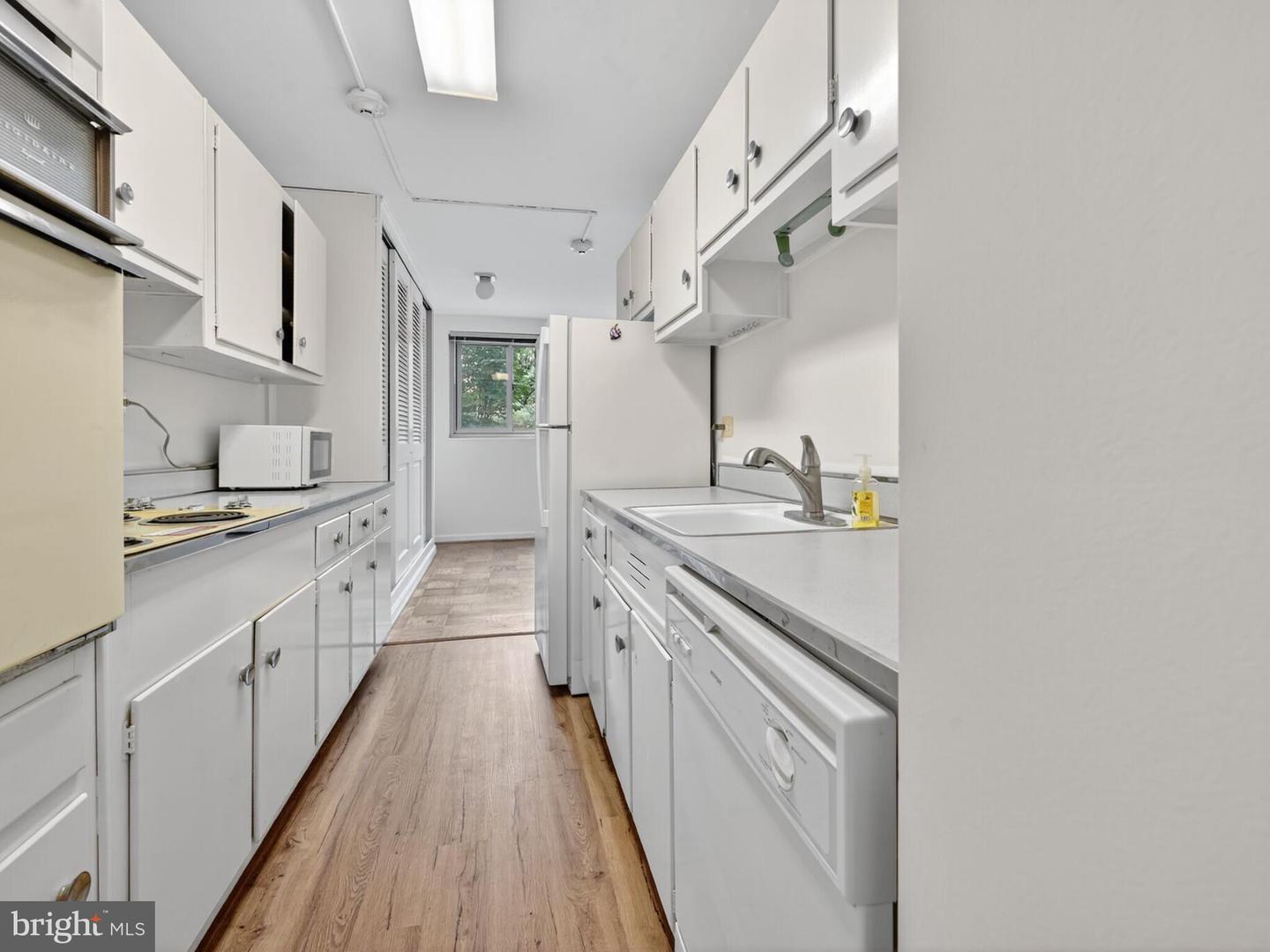 4600 CONNECTICUT AVE NW #223, WASHINGTON, District Of Columbia 20008, 3 Bedrooms Bedrooms, ,2 BathroomsBathrooms,Residential,For sale,4600 CONNECTICUT AVE NW #223,DCDC2235256 MLS # DCDC2235256 4600 CONNECTICUT AVE NW #223, WASHINGTON, District Of Columbia 20008, 3 Bedrooms Bedrooms, ,2 BathroomsBathrooms,Residential,For sale,4600 CONNECTICUT AVE NW #223,DCDC2235256 MLS # DCDC2235256