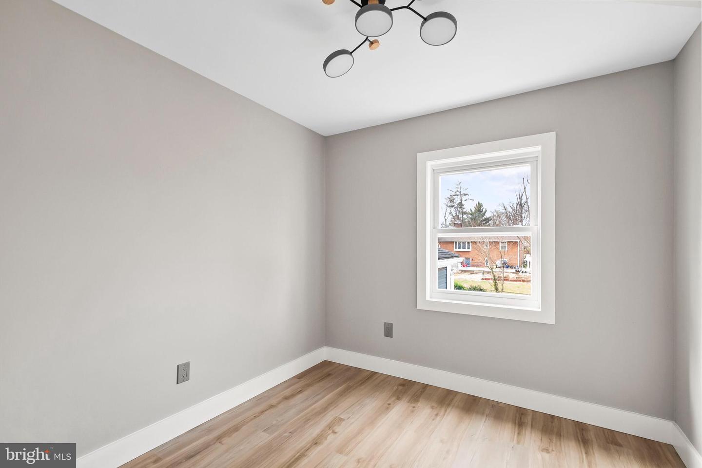 5401 FERNDALE ST, SPRINGFIELD, Virginia 22151, 4 Bedrooms Bedrooms, ,2 BathroomsBathrooms,Residential,For sale,5401 FERNDALE ST,VAFX2282776 MLS # VAFX2282776 5401 FERNDALE ST, SPRINGFIELD, Virginia 22151, 4 Bedrooms Bedrooms, ,2 BathroomsBathrooms,Residential,For sale,5401 FERNDALE ST,VAFX2282776 MLS # VAFX2282776