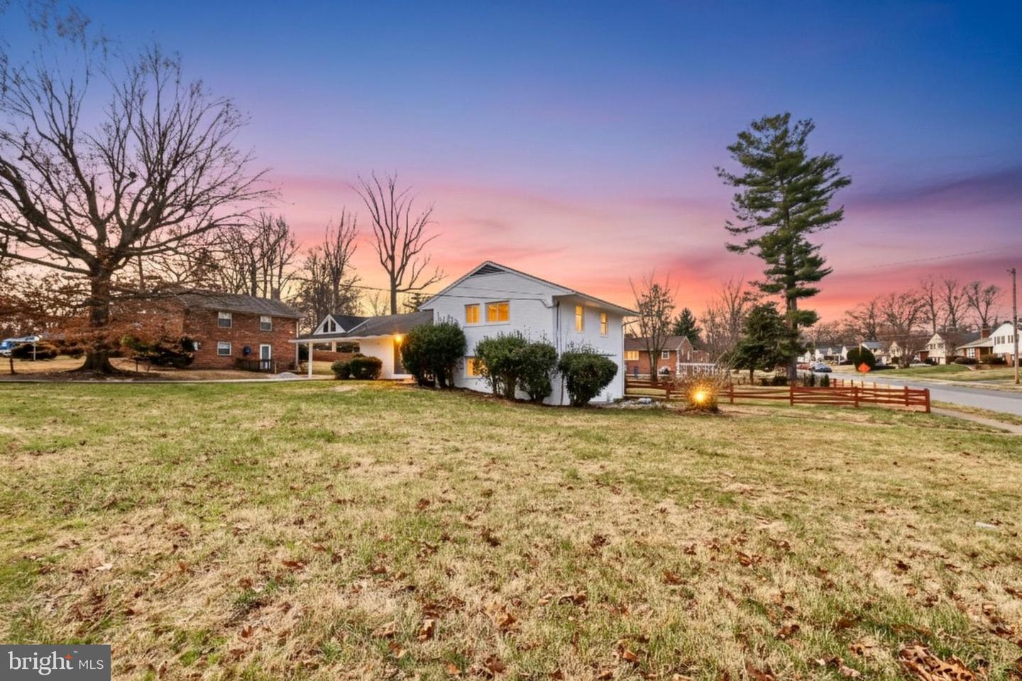 5401 FERNDALE ST, SPRINGFIELD, Virginia 22151, 4 Bedrooms Bedrooms, ,2 BathroomsBathrooms,Residential,For sale,5401 FERNDALE ST,VAFX2282776 MLS # VAFX2282776 5401 FERNDALE ST, SPRINGFIELD, Virginia 22151, 4 Bedrooms Bedrooms, ,2 BathroomsBathrooms,Residential,For sale,5401 FERNDALE ST,VAFX2282776 MLS # VAFX2282776