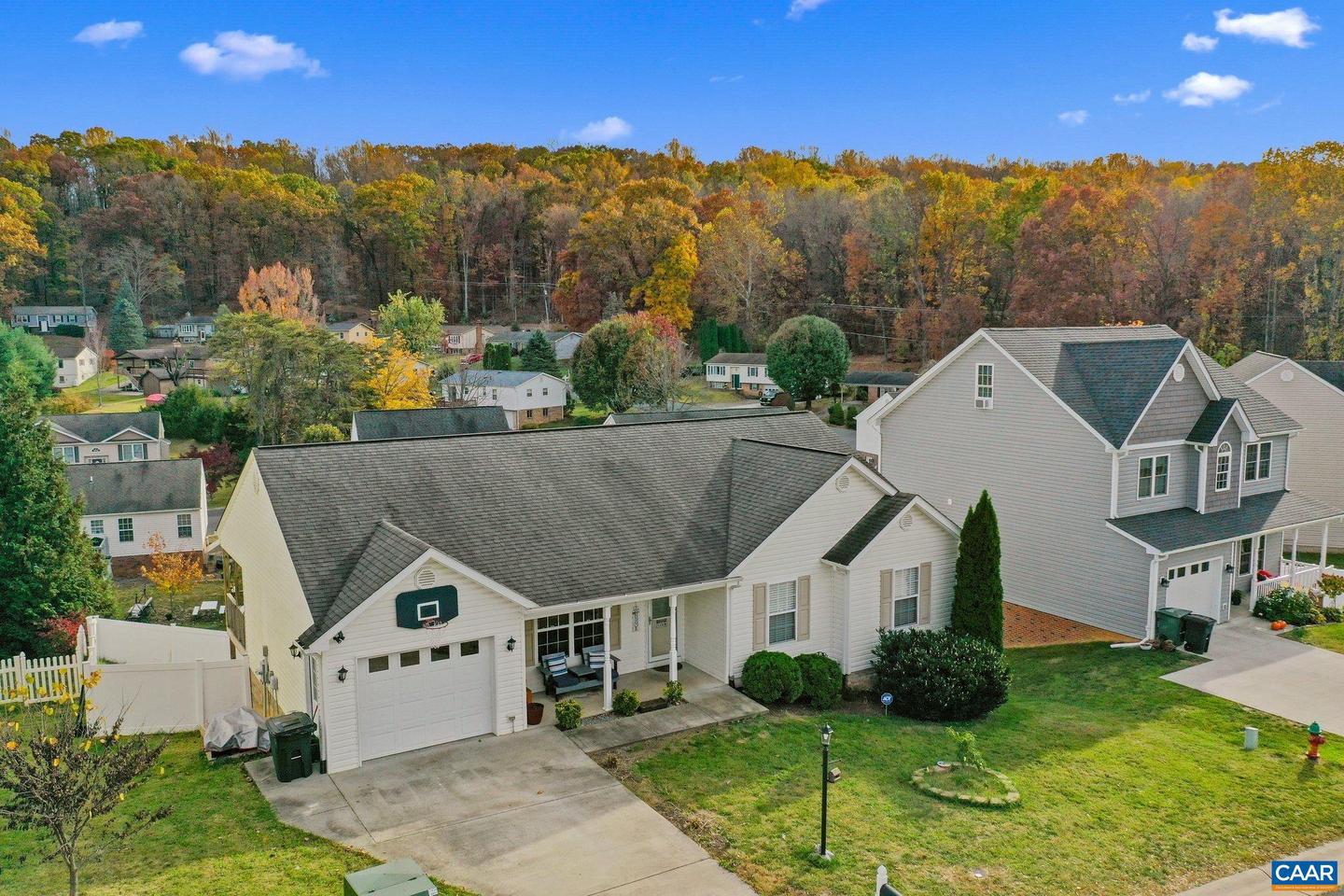 900 GEOFFERY ST, STAUNTON, Virginia 24401, 5 Bedrooms Bedrooms, ,3 BathroomsBathrooms,Residential,For sale,900 GEOFFERY ST,671906 MLS # 671906