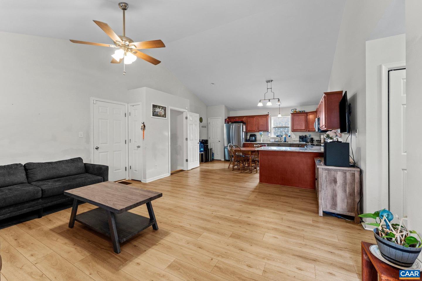 900 GEOFFERY ST, STAUNTON, Virginia 24401, 5 Bedrooms Bedrooms, ,3 BathroomsBathrooms,Residential,For sale,900 GEOFFERY ST,671906 MLS # 671906