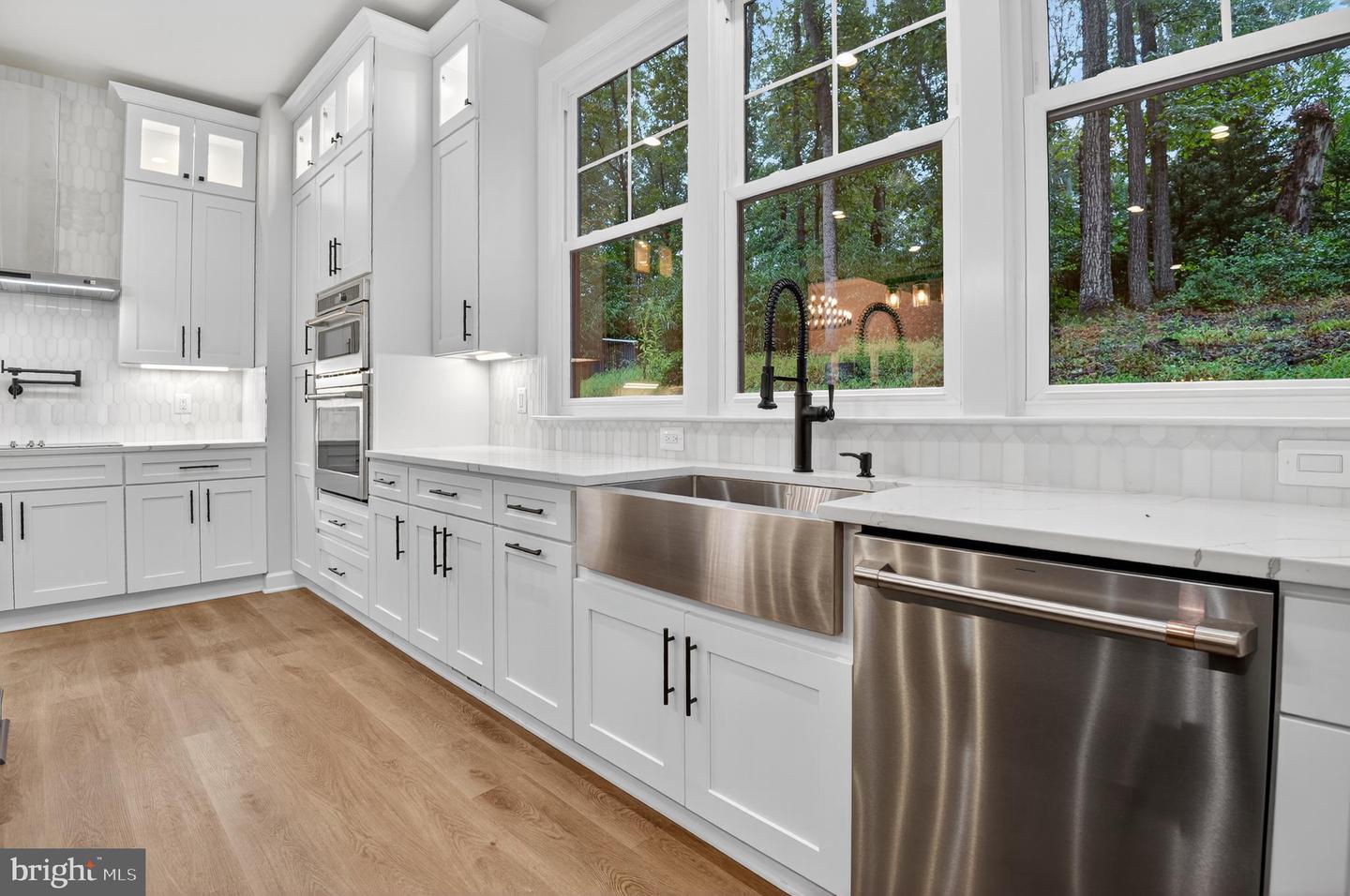 11600 BLUE RIDGE LN, GREAT FALLS, Virginia 22066, 4 Bedrooms Bedrooms, ,4 BathroomsBathrooms,Residential,For sale,11600 BLUE RIDGE LN,VAFX2282782 MLS # VAFX2282782