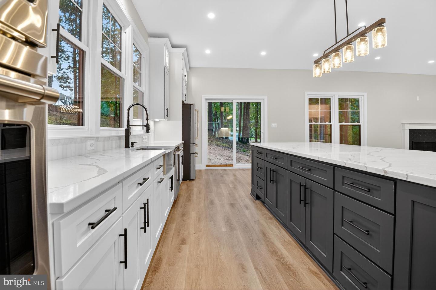 11600 BLUE RIDGE LN, GREAT FALLS, Virginia 22066, 4 Bedrooms Bedrooms, ,4 BathroomsBathrooms,Residential,For sale,11600 BLUE RIDGE LN,VAFX2282782 MLS # VAFX2282782