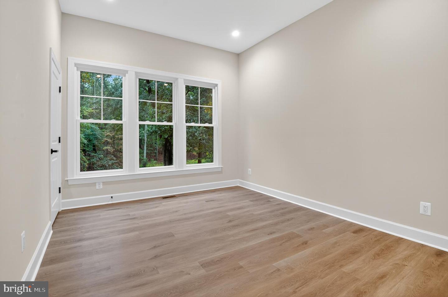 11600 BLUE RIDGE LN, GREAT FALLS, Virginia 22066, 4 Bedrooms Bedrooms, ,4 BathroomsBathrooms,Residential,For sale,11600 BLUE RIDGE LN,VAFX2282782 MLS # VAFX2282782