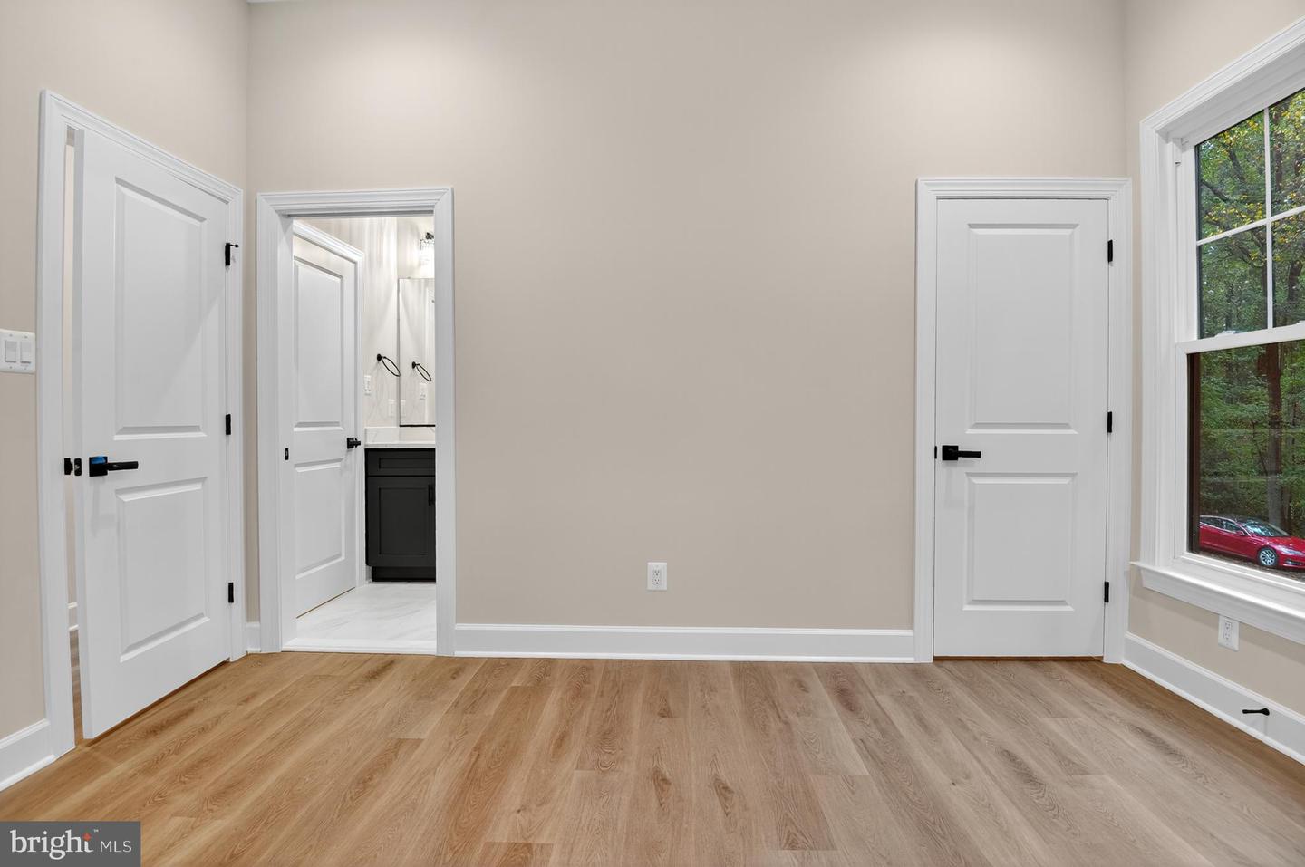 11600 BLUE RIDGE LN, GREAT FALLS, Virginia 22066, 4 Bedrooms Bedrooms, ,4 BathroomsBathrooms,Residential,For sale,11600 BLUE RIDGE LN,VAFX2282782 MLS # VAFX2282782