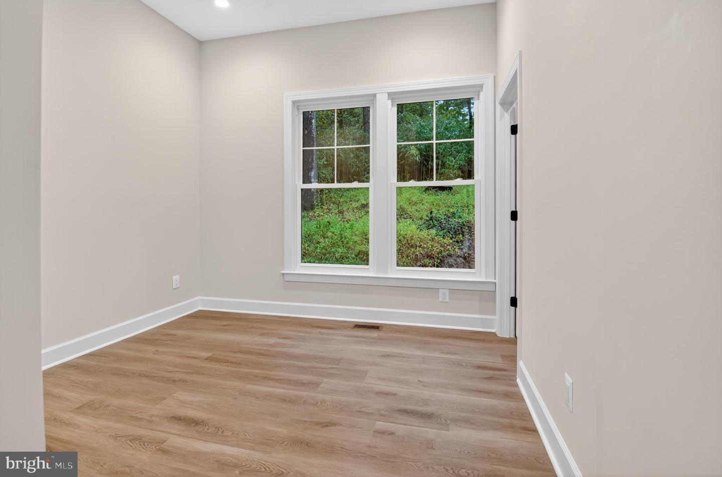 11600 BLUE RIDGE LN, GREAT FALLS, Virginia 22066, 4 Bedrooms Bedrooms, ,4 BathroomsBathrooms,Residential,For sale,11600 BLUE RIDGE LN,VAFX2282782 MLS # VAFX2282782