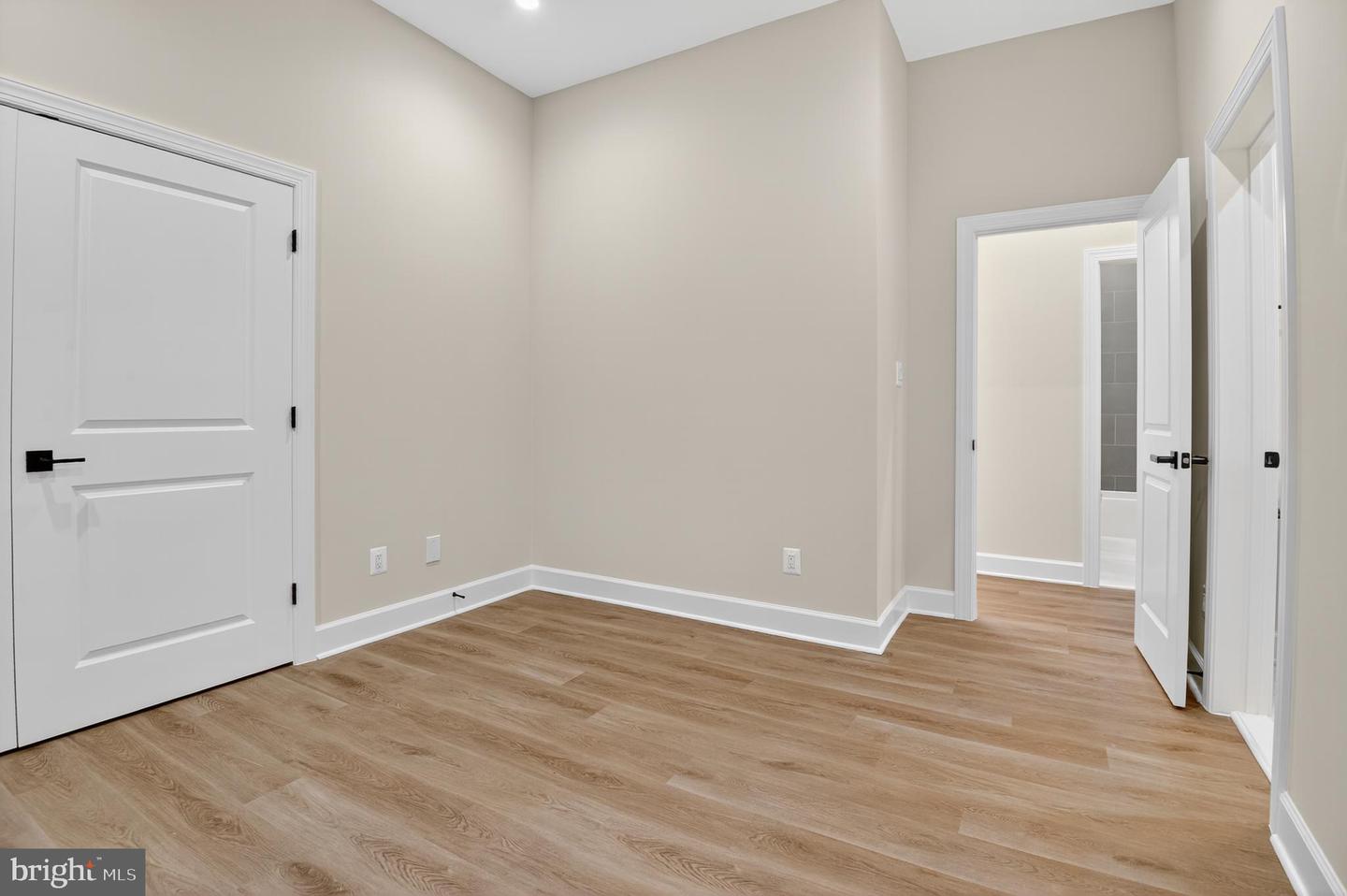 11600 BLUE RIDGE LN, GREAT FALLS, Virginia 22066, 4 Bedrooms Bedrooms, ,4 BathroomsBathrooms,Residential,For sale,11600 BLUE RIDGE LN,VAFX2282782 MLS # VAFX2282782