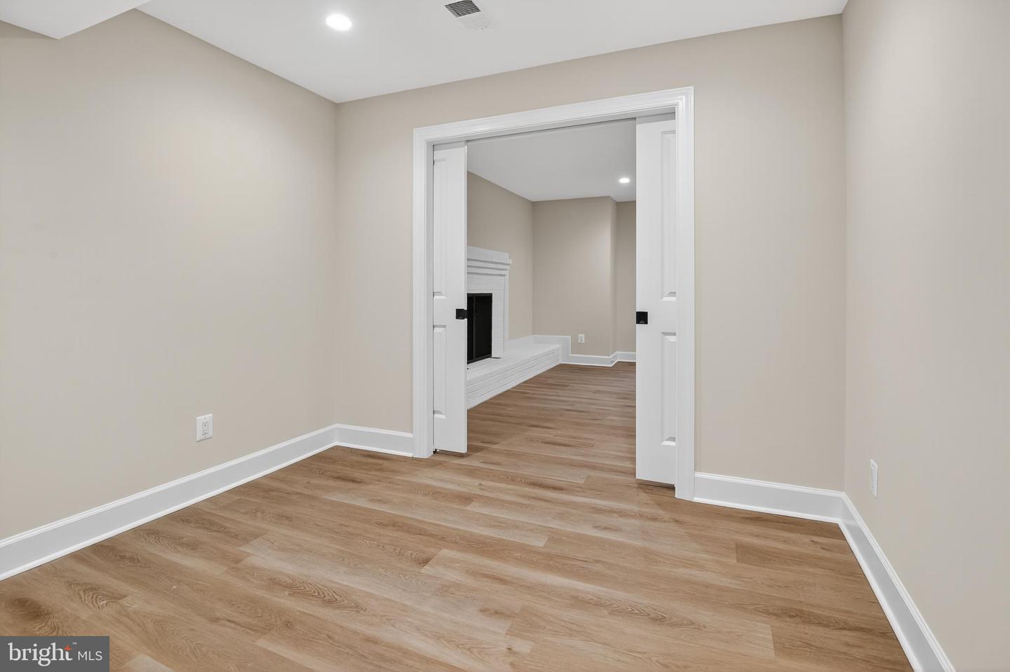 11600 BLUE RIDGE LN, GREAT FALLS, Virginia 22066, 4 Bedrooms Bedrooms, ,4 BathroomsBathrooms,Residential,For sale,11600 BLUE RIDGE LN,VAFX2282782 MLS # VAFX2282782