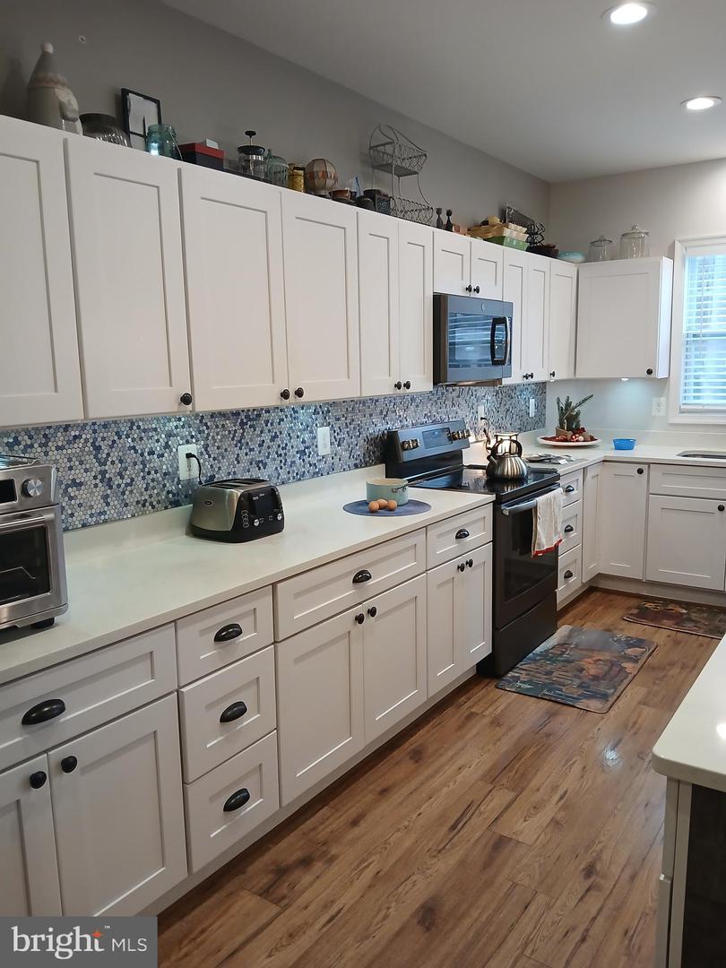 11337 RUSSELL RD, HILLSBORO, Virginia 20132, 4 Bedrooms Bedrooms, ,5 BathroomsBathrooms,Residential,For sale,11337 RUSSELL RD,VALO2112510 MLS # VALO2112510 11337 RUSSELL RD, HILLSBORO, Virginia 20132, 4 Bedrooms Bedrooms, ,5 BathroomsBathrooms,Residential,For sale,11337 RUSSELL RD,VALO2112510 MLS # VALO2112510