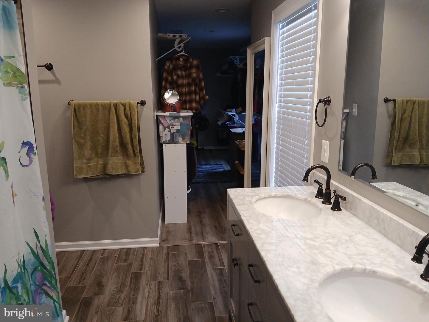 11337 RUSSELL RD, HILLSBORO, Virginia 20132, 4 Bedrooms Bedrooms, ,5 BathroomsBathrooms,Residential,For sale,11337 RUSSELL RD,VALO2112510 MLS # VALO2112510 11337 RUSSELL RD, HILLSBORO, Virginia 20132, 4 Bedrooms Bedrooms, ,5 BathroomsBathrooms,Residential,For sale,11337 RUSSELL RD,VALO2112510 MLS # VALO2112510