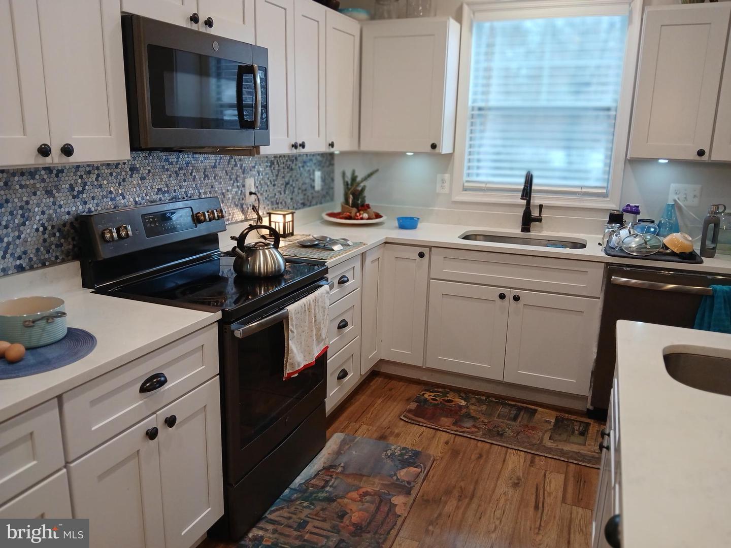 11337 RUSSELL RD, HILLSBORO, Virginia 20132, 4 Bedrooms Bedrooms, ,5 BathroomsBathrooms,Residential,For sale,11337 RUSSELL RD,VALO2112510 MLS # VALO2112510 11337 RUSSELL RD, HILLSBORO, Virginia 20132, 4 Bedrooms Bedrooms, ,5 BathroomsBathrooms,Residential,For sale,11337 RUSSELL RD,VALO2112510 MLS # VALO2112510