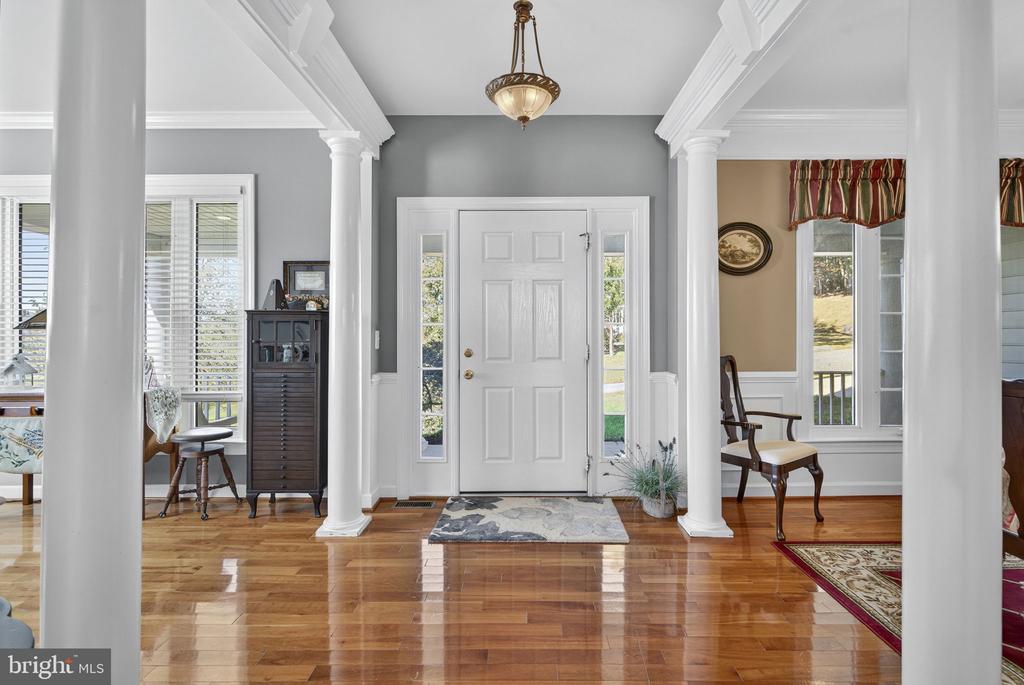 10142 ADA RD, MARSHALL, Virginia, 5 Bedrooms Bedrooms, ,4 BathroomsBathrooms,Residential,10142 ADA RD,VAFQ2019368 MLS # VAFQ2019368