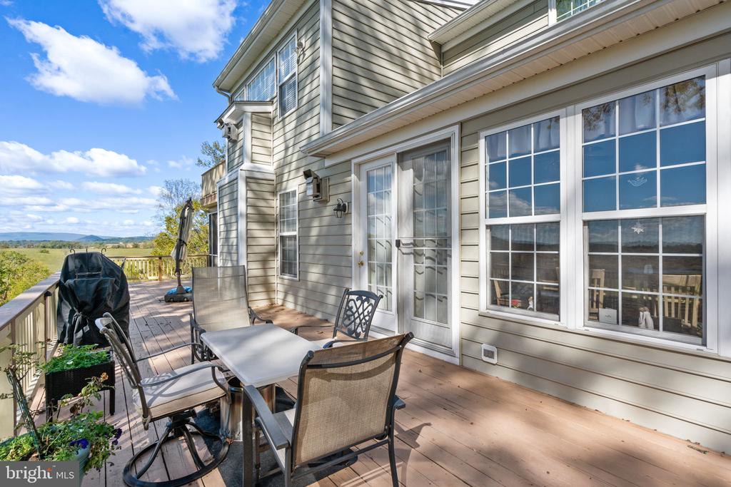 10142 ADA RD, MARSHALL, Virginia, 5 Bedrooms Bedrooms, ,4 BathroomsBathrooms,Residential,10142 ADA RD,VAFQ2019368 MLS # VAFQ2019368