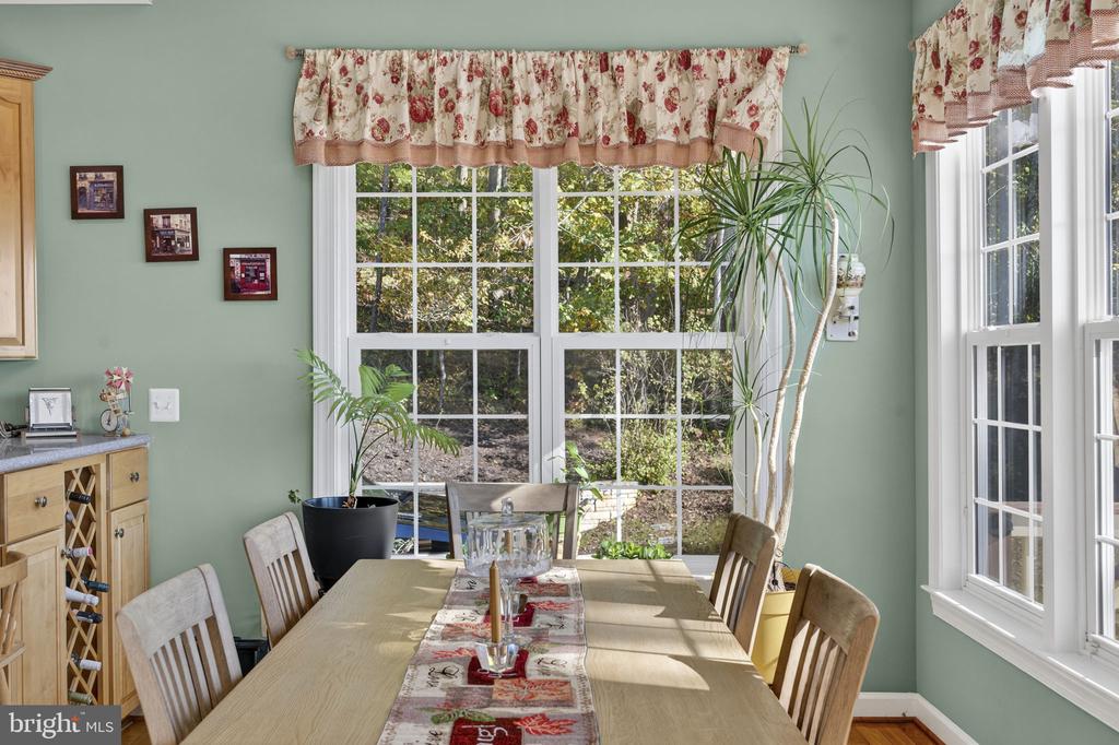 10142 ADA RD, MARSHALL, Virginia, 5 Bedrooms Bedrooms, ,4 BathroomsBathrooms,Residential,10142 ADA RD,VAFQ2019368 MLS # VAFQ2019368