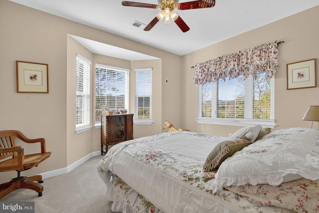 10142 ADA RD, MARSHALL, Virginia, 5 Bedrooms Bedrooms, ,4 BathroomsBathrooms,Residential,10142 ADA RD,VAFQ2019368 MLS # VAFQ2019368