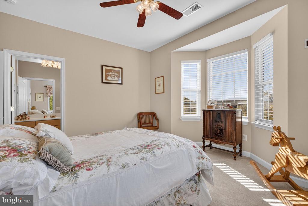 10142 ADA RD, MARSHALL, Virginia, 5 Bedrooms Bedrooms, ,4 BathroomsBathrooms,Residential,10142 ADA RD,VAFQ2019368 MLS # VAFQ2019368